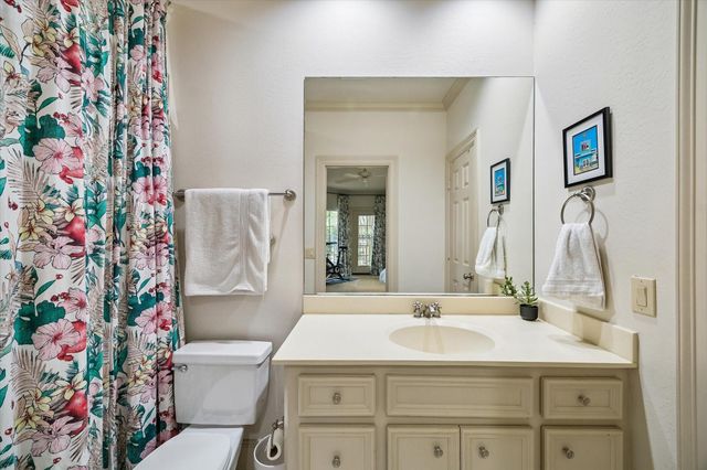 1701 Welch Street, Houston, TX 77006