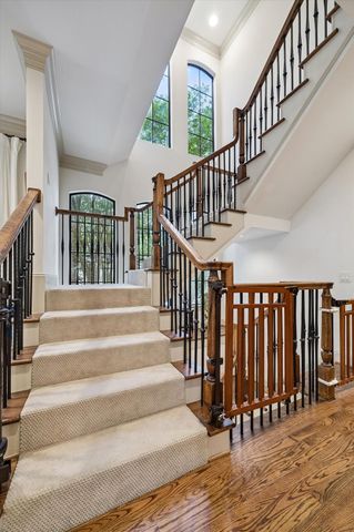 1701 Welch Street, Houston, TX 77006