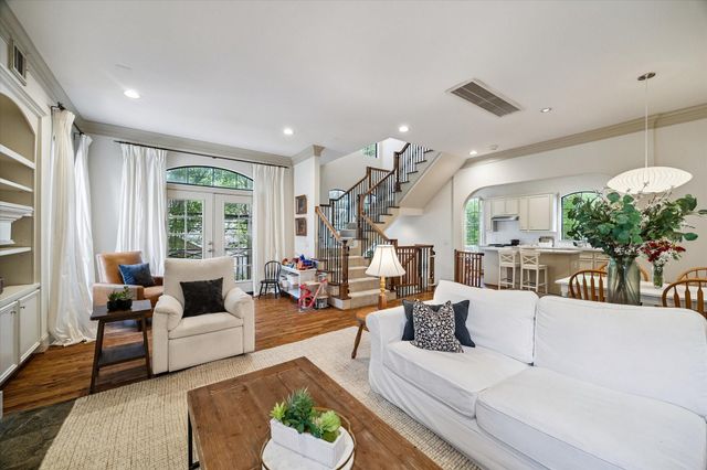 1701 Welch Street, Houston, TX 77006