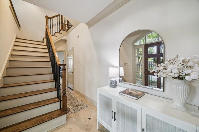 1701 Welch Street, Houston, TX 77006