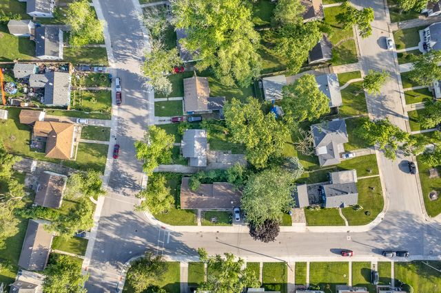 777 Francine Drive, Kankakee, IL 60901