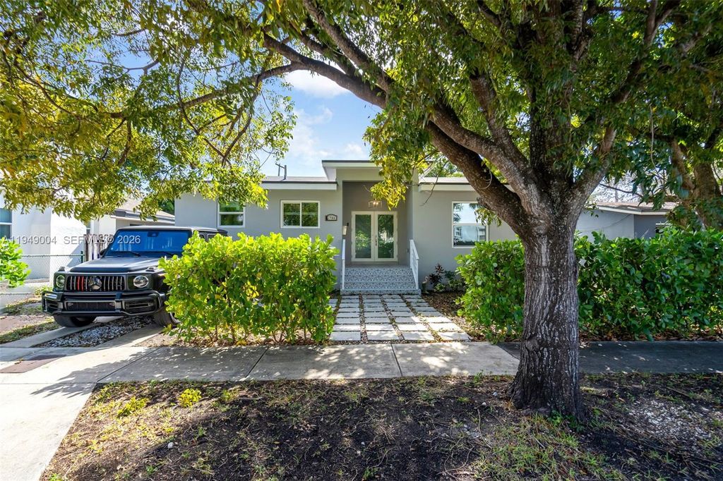 1786 SW 14th Ter, Miami, FL 33145