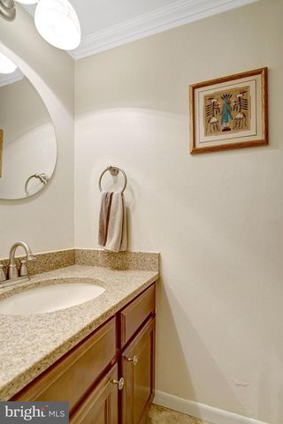 1111 N ROCKINGHAM ST, Arlington, VA 22205