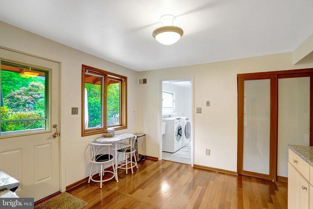 1111 N ROCKINGHAM ST, Arlington, VA 22205