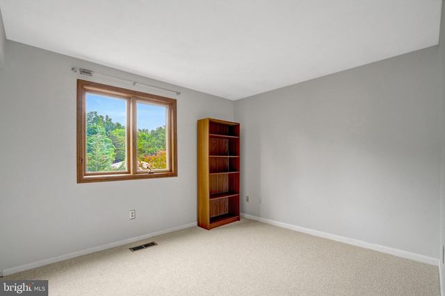 1111 N ROCKINGHAM ST, Arlington, VA 22205