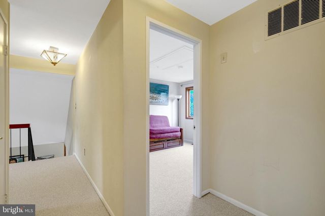 1111 N ROCKINGHAM ST, Arlington, VA 22205