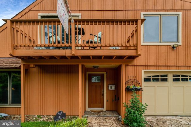 1111 N ROCKINGHAM ST, Arlington, VA 22205