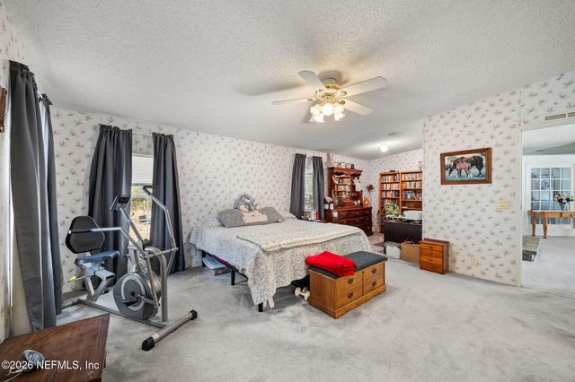 44170 WOODLAND Circle, Callahan, FL 32011