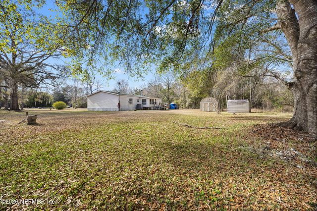 44170 WOODLAND Circle, Callahan, FL 32011