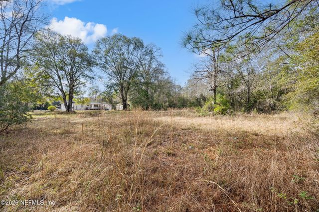 44170 WOODLAND Circle, Callahan, FL 32011