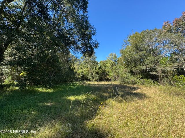 44170 WOODLAND Circle, Callahan, FL 32011