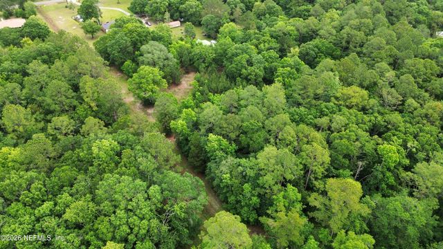 44170 WOODLAND Circle, Callahan, FL 32011