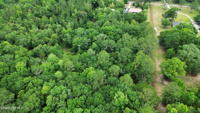 44170 WOODLAND Circle, Callahan, FL 32011