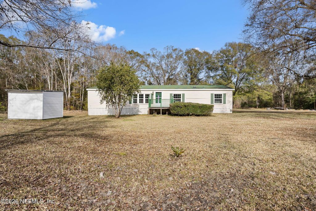 44170 WOODLAND Circle, Callahan, FL 32011