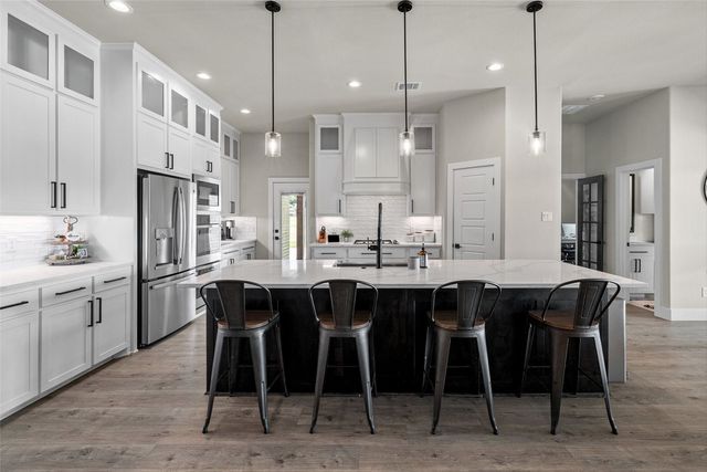 6000 Trophy Court, Weatherford, TX 76087