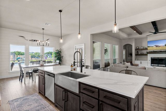 6000 Trophy Court, Weatherford, TX 76087