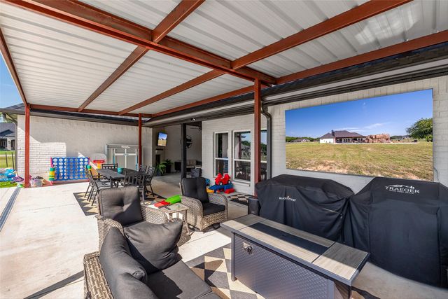 6000 Trophy Court, Weatherford, TX 76087