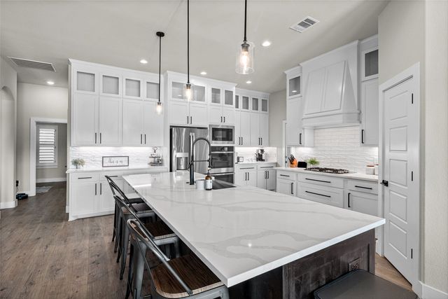 6000 Trophy Court, Weatherford, TX 76087