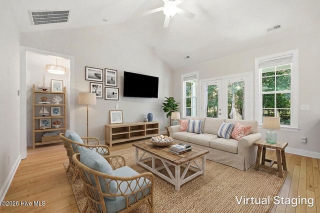 317 Doral Drive, Hampstead, NC 28443