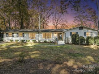 7044 Burlwood Road, Charlotte, NC 28211