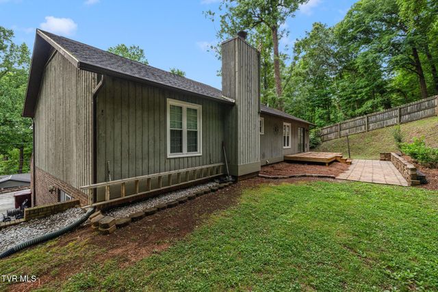 707 Lazywood Drive, Johnson City, TN 37601