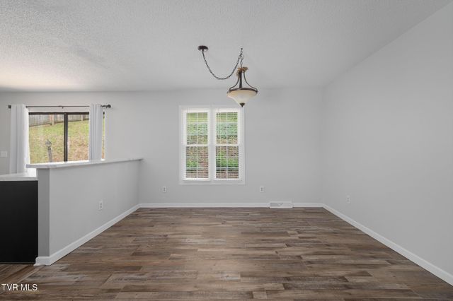 707 Lazywood Drive, Johnson City, TN 37601