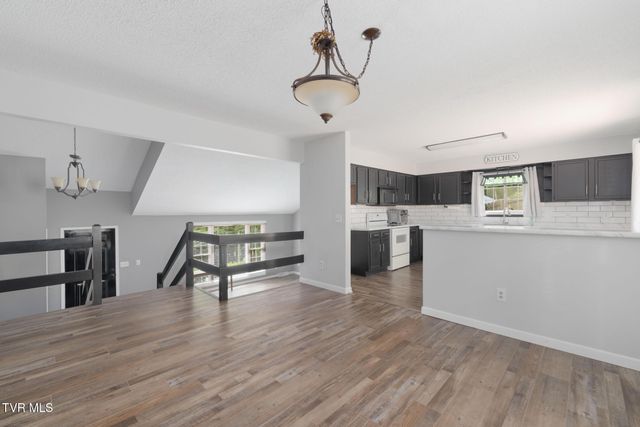 707 Lazywood Drive, Johnson City, TN 37601