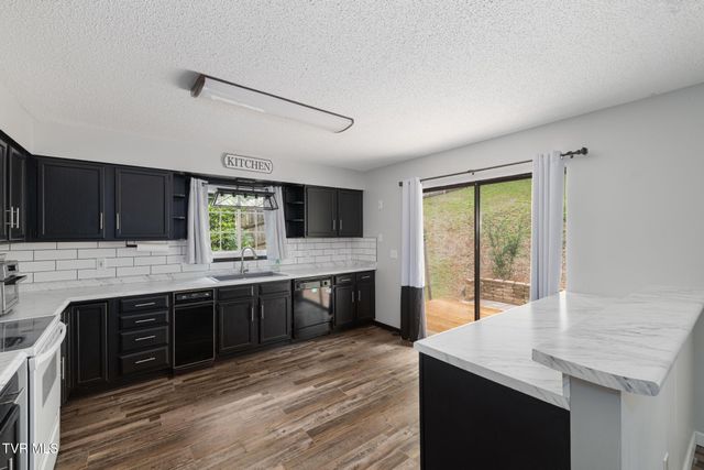 707 Lazywood Drive, Johnson City, TN 37601