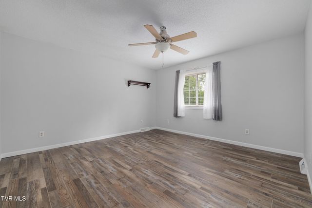 707 Lazywood Drive, Johnson City, TN 37601