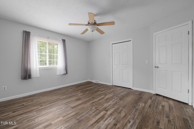 707 Lazywood Drive, Johnson City, TN 37601