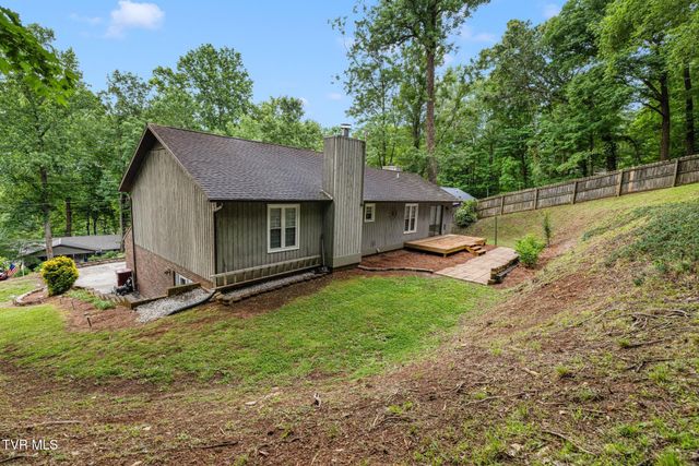 707 Lazywood Drive, Johnson City, TN 37601