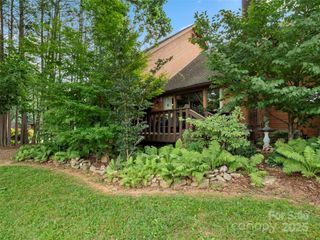 8 Village Drive, Asheville, NC 28803