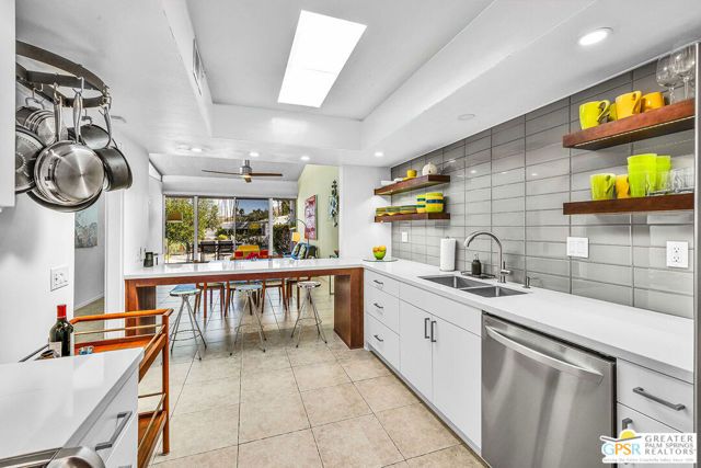 2380 S Sky View Drive, Palm Springs, CA 92264