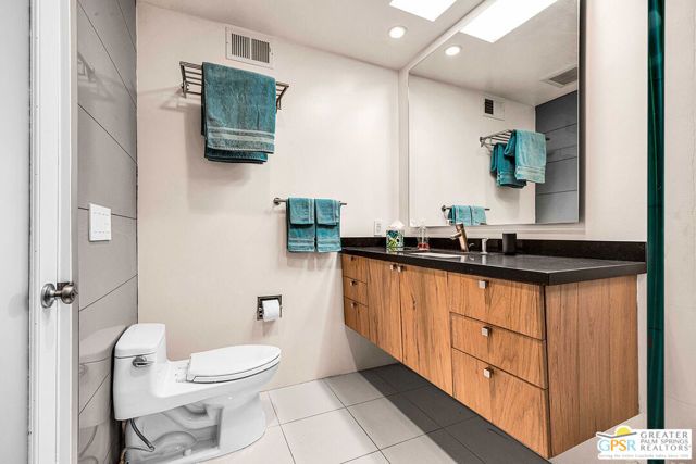 2380 S Sky View Drive, Palm Springs, CA 92264