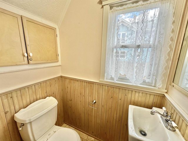 1321 W Court Street, Janesville, WI 53548