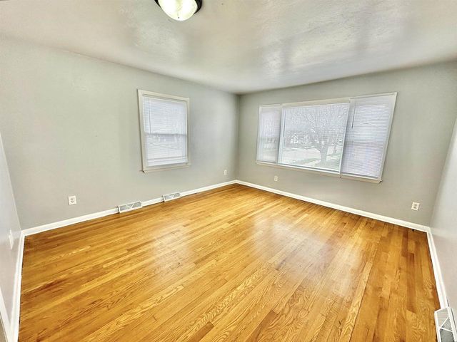 1321 W Court Street, Janesville, WI 53548