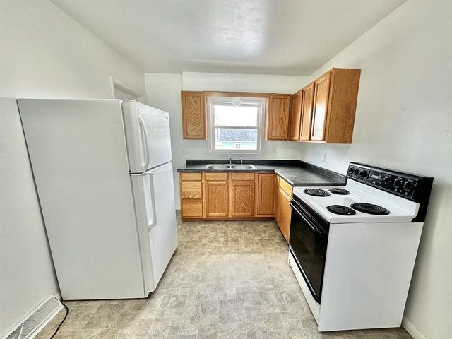 1321 W Court Street, Janesville, WI 53548