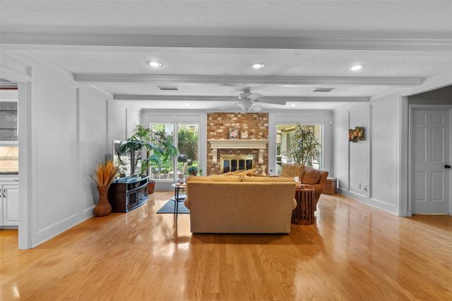 5510 Pine Arbor Drive, Houston, TX 77066
