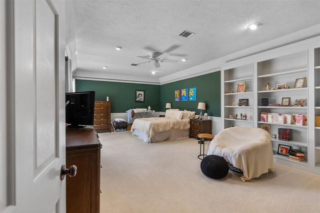 5510 Pine Arbor Drive, Houston, TX 77066