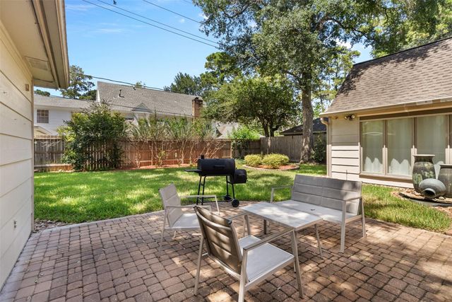 5510 Pine Arbor Drive, Houston, TX 77066