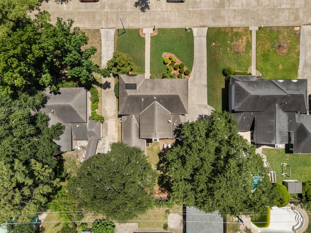 5510 Pine Arbor Drive, Houston, TX 77066