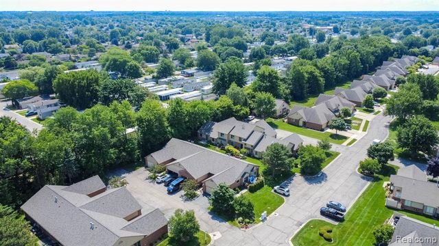 46910 Country Lane 12, Macomb, MI 48044