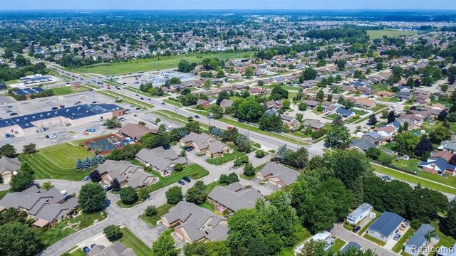 46910 Country Lane 12, Macomb, MI 48044