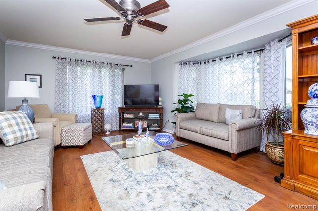 46910 Country Lane 12, Macomb, MI 48044