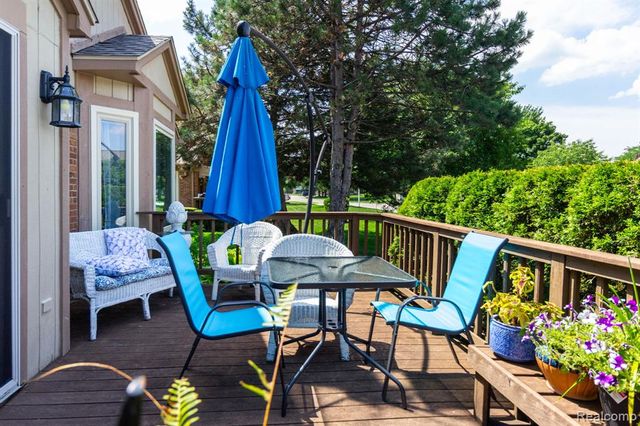 46910 Country Lane 12, Macomb, MI 48044