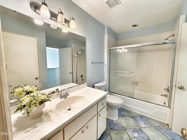 63 Stoneridge Road, Durham, NC 27705