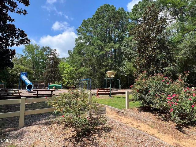 63 Stoneridge Road, Durham, NC 27705