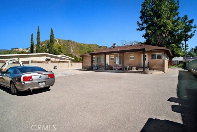 11471 Orcas Avenue, Sylmar (los Angeles), CA 91342