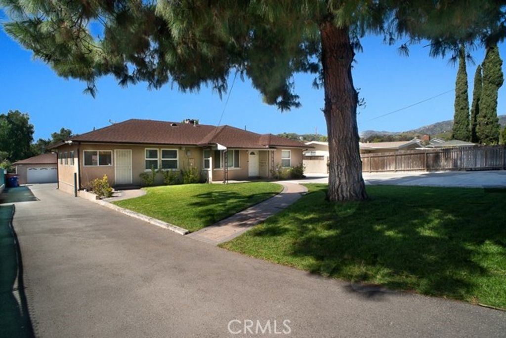 11471 Orcas Avenue, Sylmar (los Angeles), CA 91342