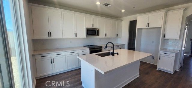 6305 Marion Mountain, Hesperia, CA 92345